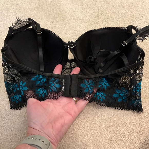 Gorgeous, teal and black bra - Picture 5 of 8